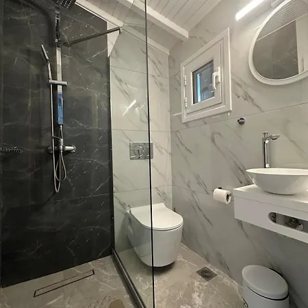 Mamour In Mavrovouni Μαυροβούνι