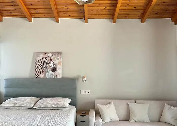 Mamour In Mavrovouni