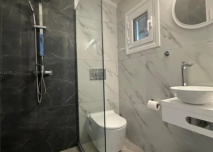 Mamour In Mavrovouni Mavrovoúnion