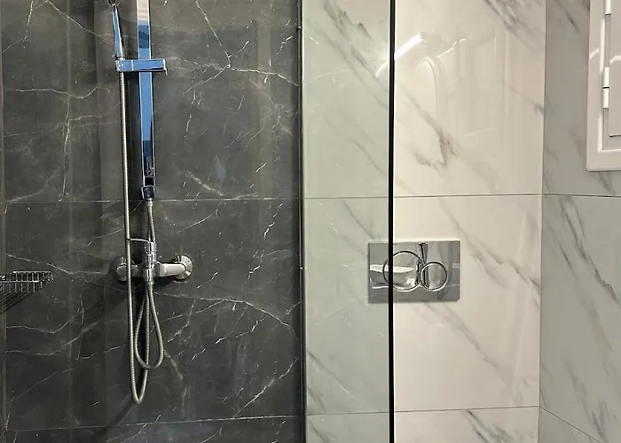 Mamour In Mavrovouni