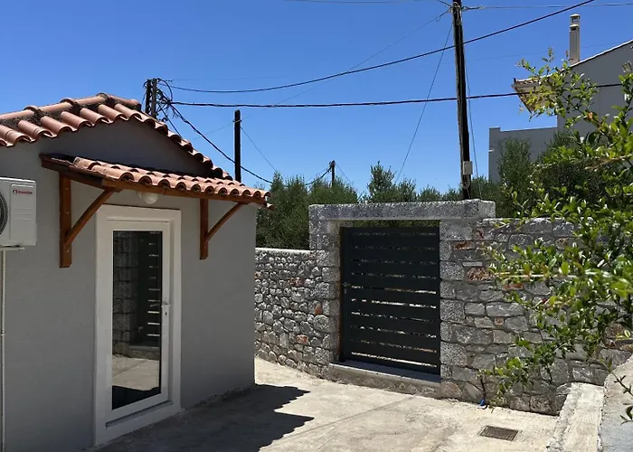 펜션 Mamour In Mavrovouni Mavrovoúnion